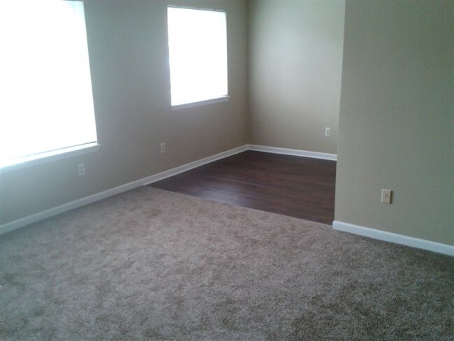 Foto del edificio - 31832 Kelly Rd
