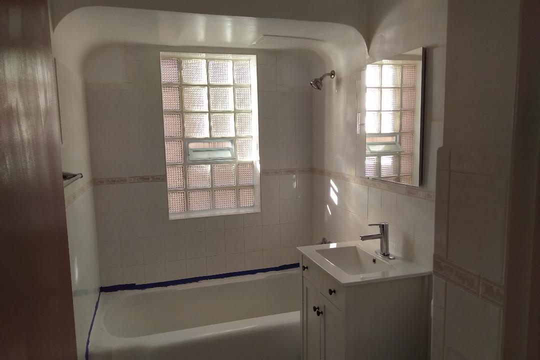 Bathroom - 2429 N Oak Park Ave