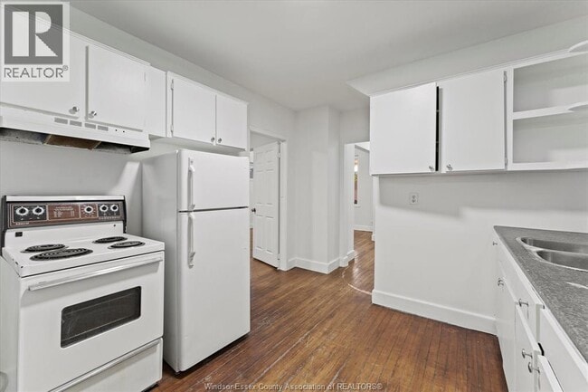 Building Photo - 895 Pillette Rd