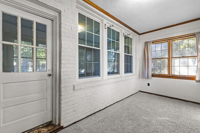 Foto del edificio - 308 Causey Ave