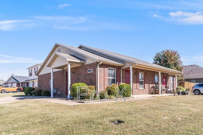 Foto del edificio - 3300 SW Landau Ct