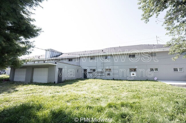 Building Photo - 7046 US-36