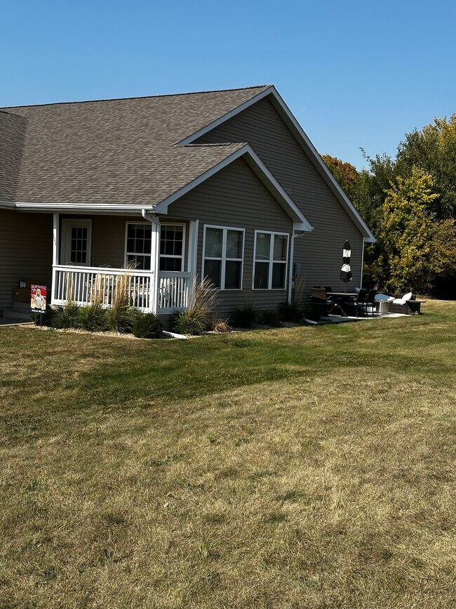 Building Photo - 111 Centennial Dr