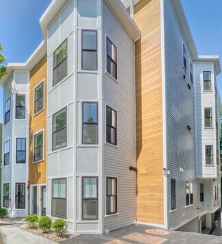 Building Photo - 215 Havre St