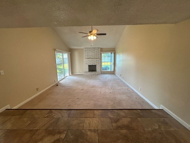 Photo - 670 Northwood Dr House