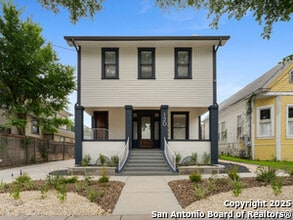 Building Photo - 120 Magnolia Dr
