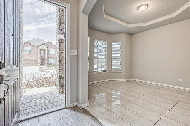 Building Photo - 2013 San Marino Ln