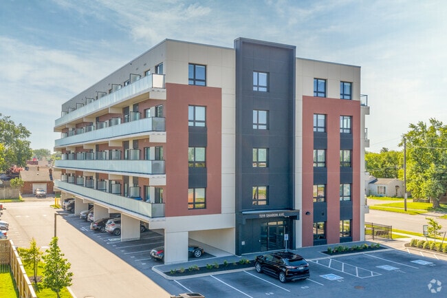 Building Photo - The Drummond