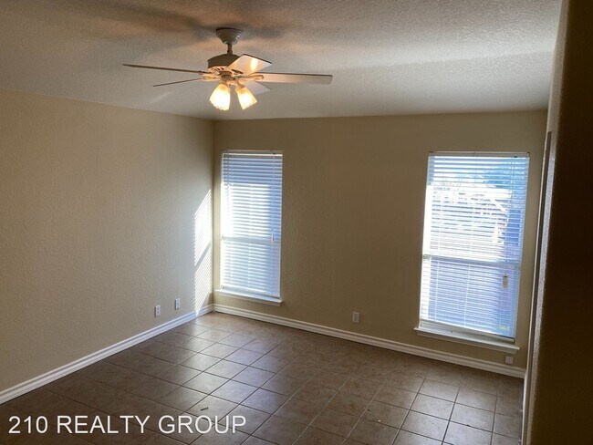 Building Photo - 3 br, 2 bath House - 1810 Mountain Star