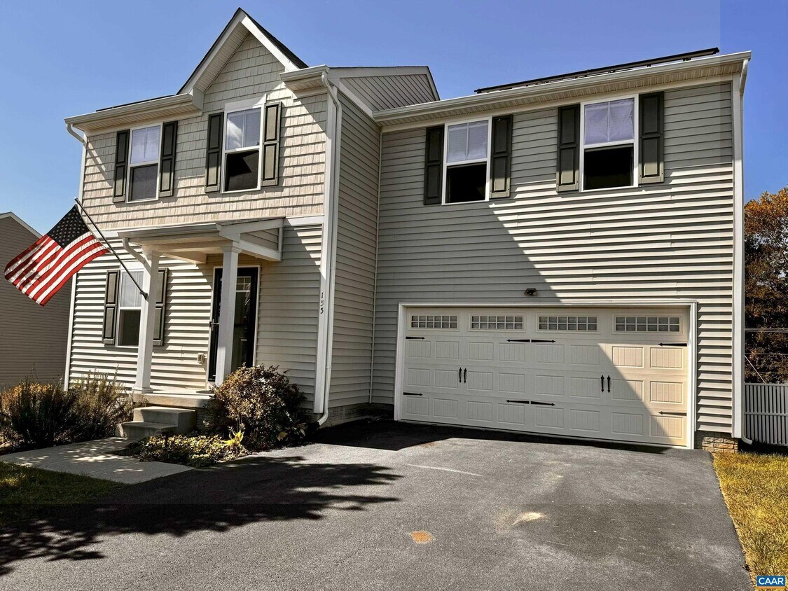 Foto principal - 155 Richards Ct