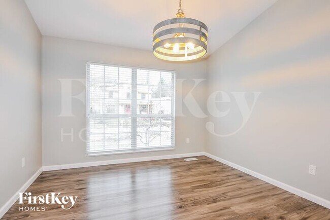 Foto del edificio - 16609 Green Pines Dr