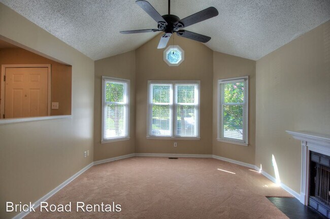 Foto del edificio - 3 br, 2 bath House - 2307 Cox Rd
