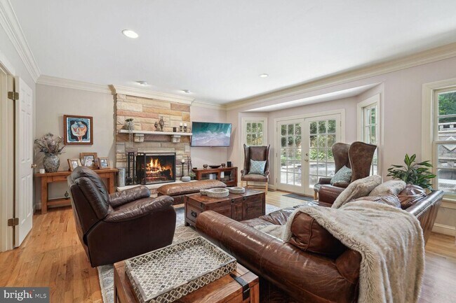 Foto del edificio - 5 Bed 4.5 Bath - Bethesda len Echo Heights...