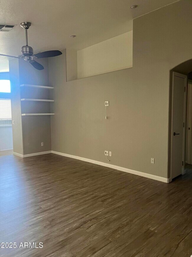 Foto del edificio - 4144 E Coolbrook Ave