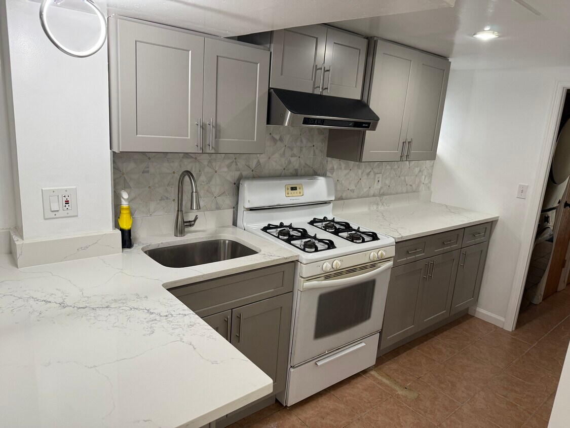 Foto principal - 15328 80th St