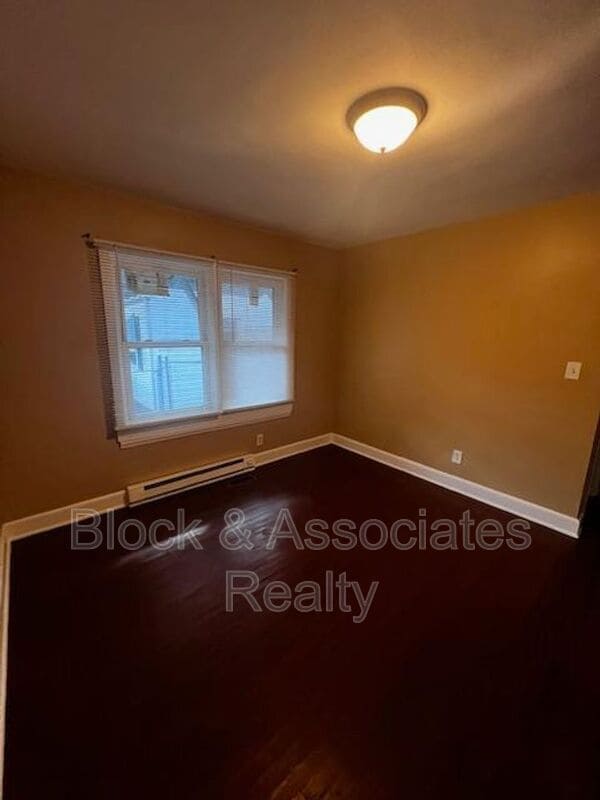 Foto del edificio - 1006 Hackett St