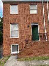 Building Photo - 1123 Willinger Ct