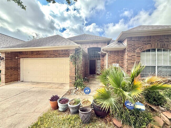 Building Photo - 12023 Flamingo Lakes Ct