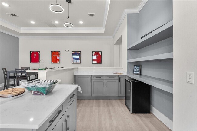 Foto del edificio - 540 Hobbs Rd