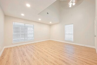 Building Photo - 2446 Long Reach Dr