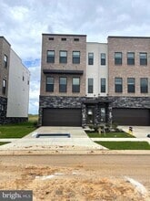 Building Photo - 871 Amity St