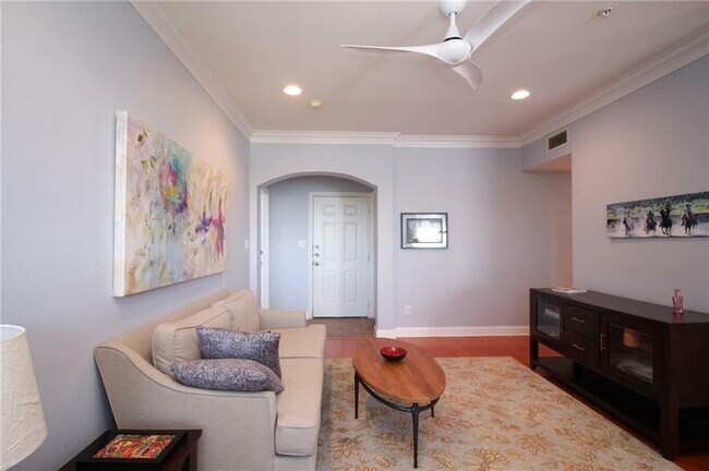 Foto del edificio - 7701 Rialto Blvd