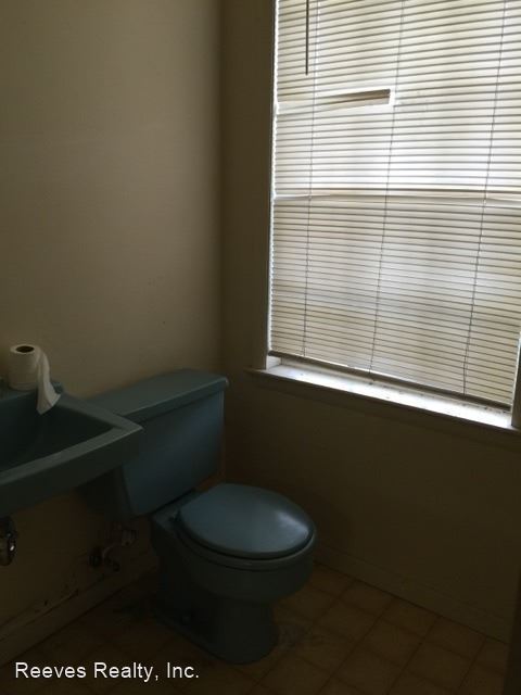 Building Photo - 4 br, 2.5 bath House - 5251 Joginell Drive E