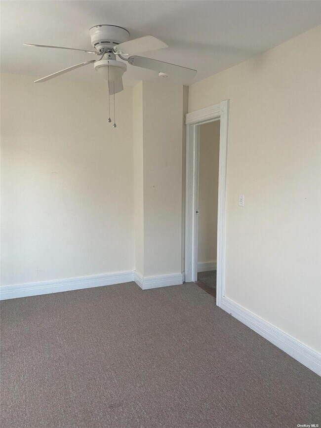 Building Photo - 159 N Ocean Ave