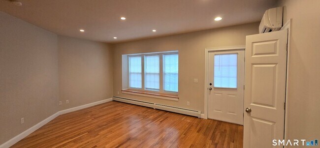 Foto del edificio - 154 Washington St