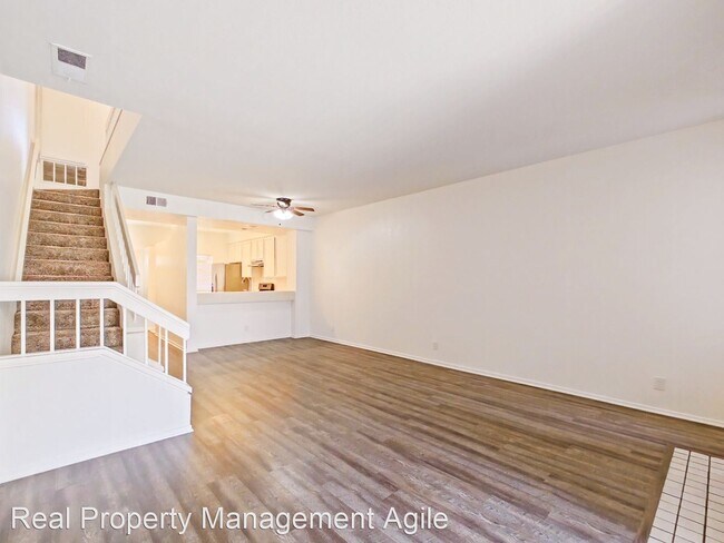 Building Photo - 2 br, 2.5 bath House - 27931 Windsor