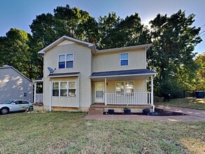 Building Photo - 1012 Patio Dr