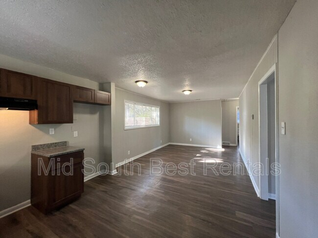 Foto del edificio - 4213 Chippewa Rd