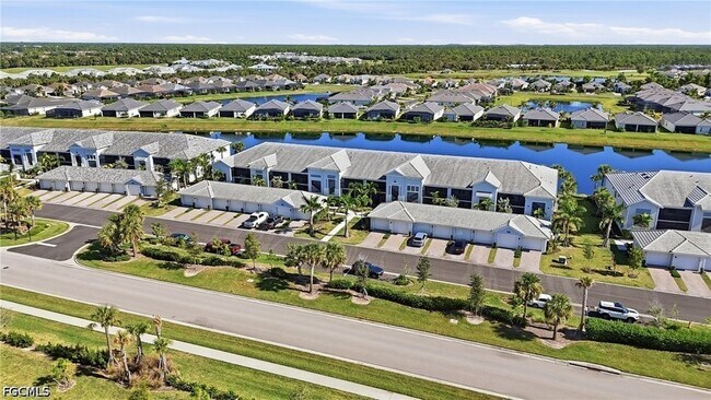 Foto del edificio - 14204 Heritage Landing Blvd