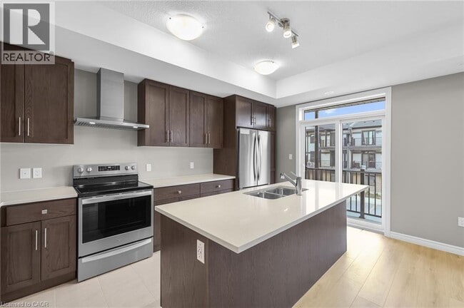 Photo du bâtiment - 11 Lomond Ln