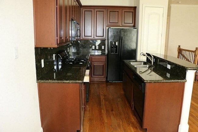 Foto del edificio - 6353 Richmond Ave