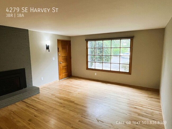 Foto del edificio - 4279 SE Harvey St