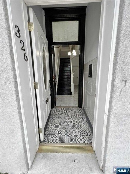 Building Photo - 326 70th St