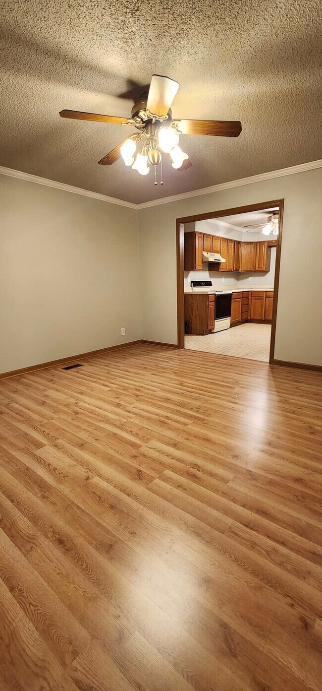 206 N Jackson Ave, Knob Noster, MO 65336 House Rental in Knob Noster