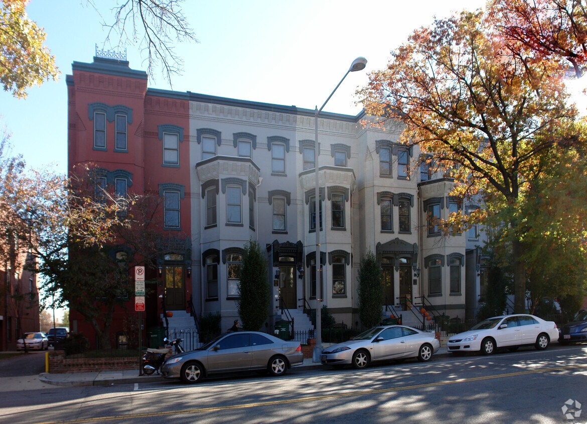 6 Historic Townhomes Washington, DC