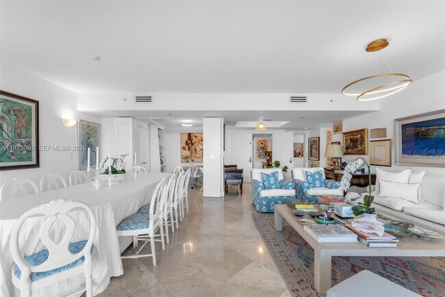 Foto del edificio - 430 Grand Bay Dr