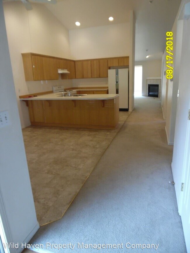 Building Photo - 3 br, 2 bath House - 565 NW Meadows Dr.
