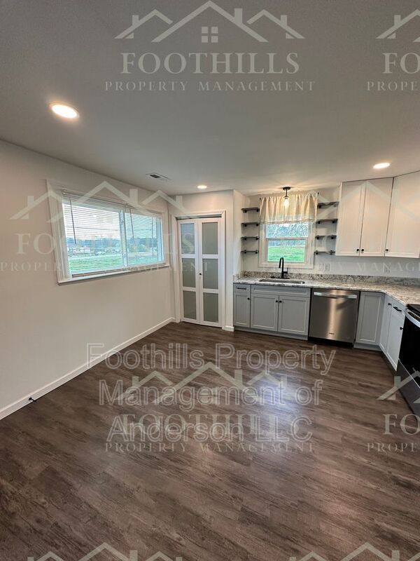 Foto del edificio - 1010 Burns Bridge Rd