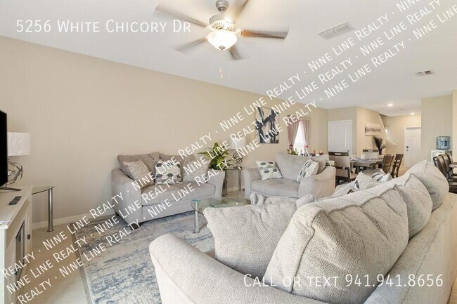 Foto del edificio - 5256 White Chicory Dr