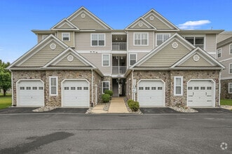 Building Photo - 3902 N Sagamore Dr