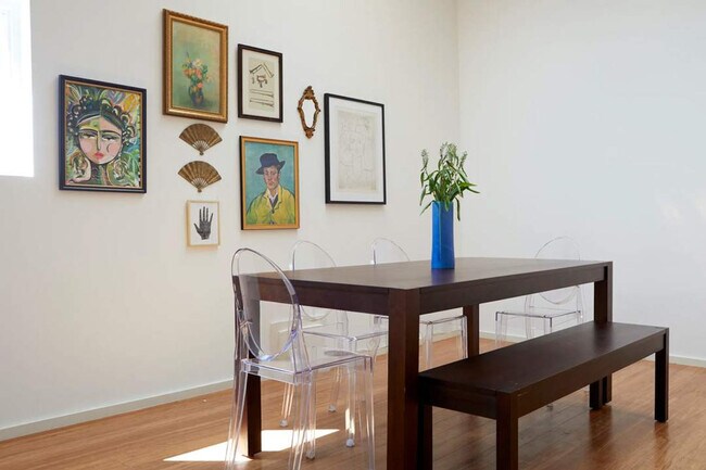 Foto del edificio - 2317 N Rampart St