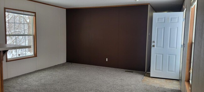 Building Photo - 3437 Wayside Terrace