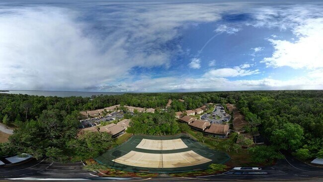 Foto del edificio - 110 Cypress Woods Ct