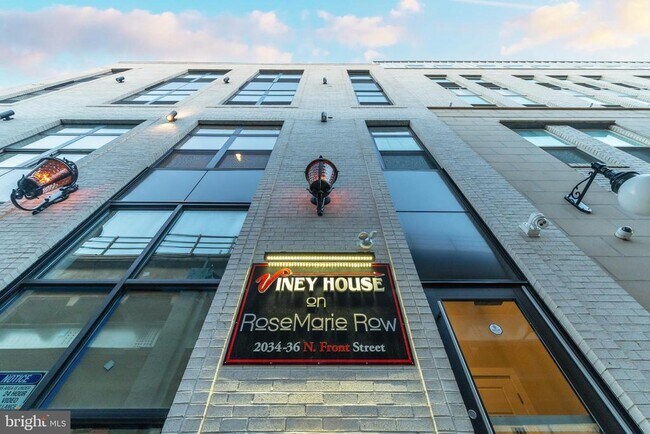 Foto del edificio - 2034 N Front St