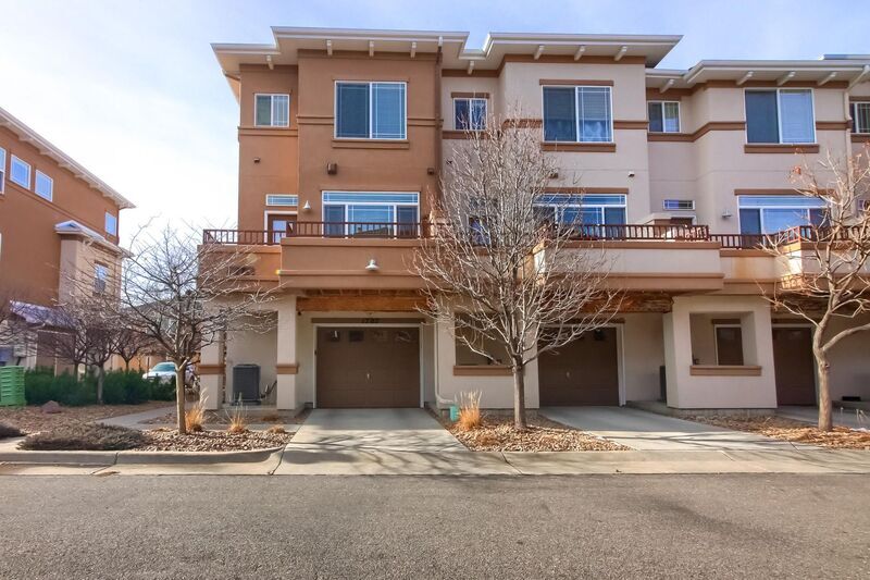 Foto principal - 9300 E Florida Ave