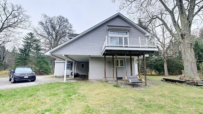 Photo - 32 Acton Road Unit House